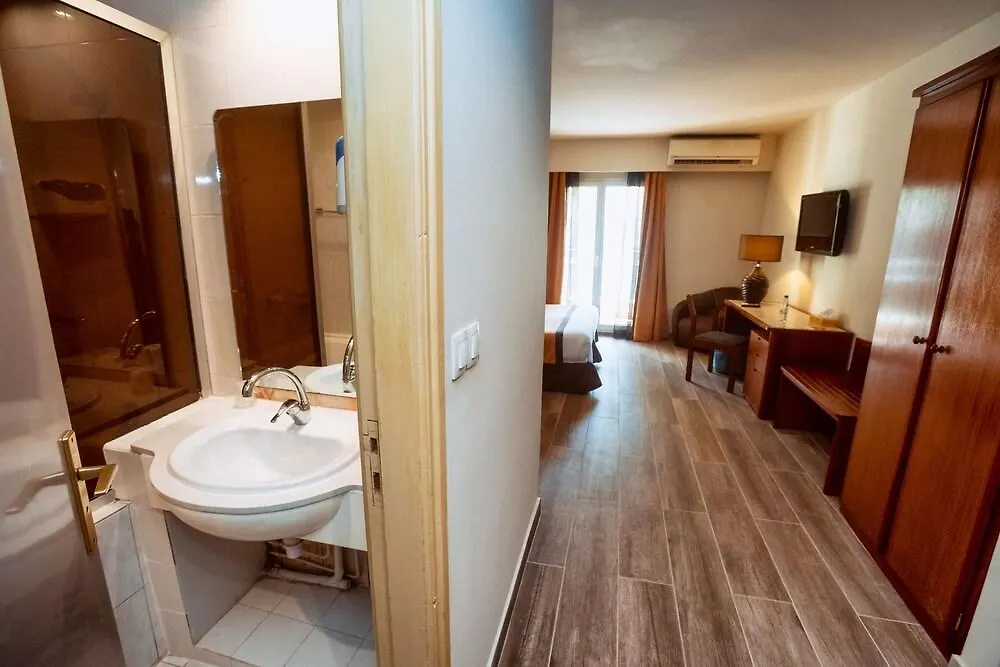 Cafe De Rome Hotel Dakar
