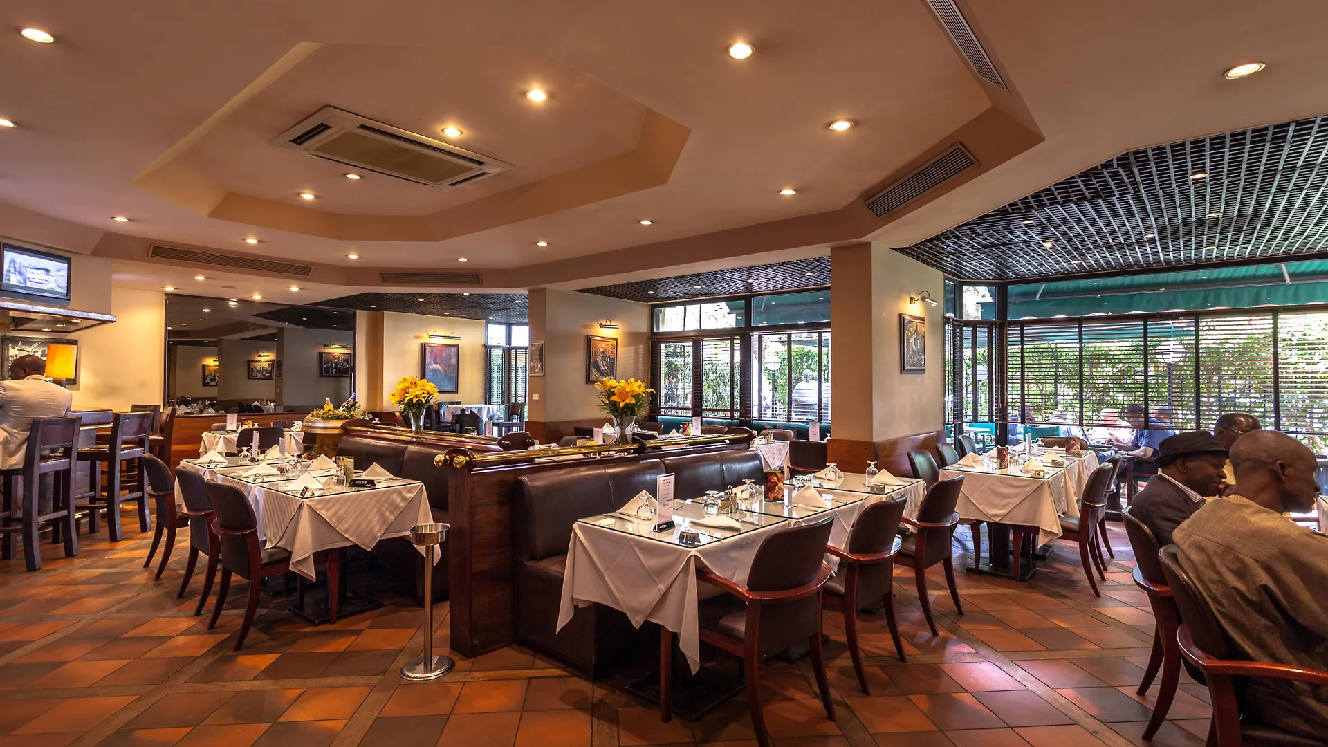 Cafe De Rome Hotel Dakar